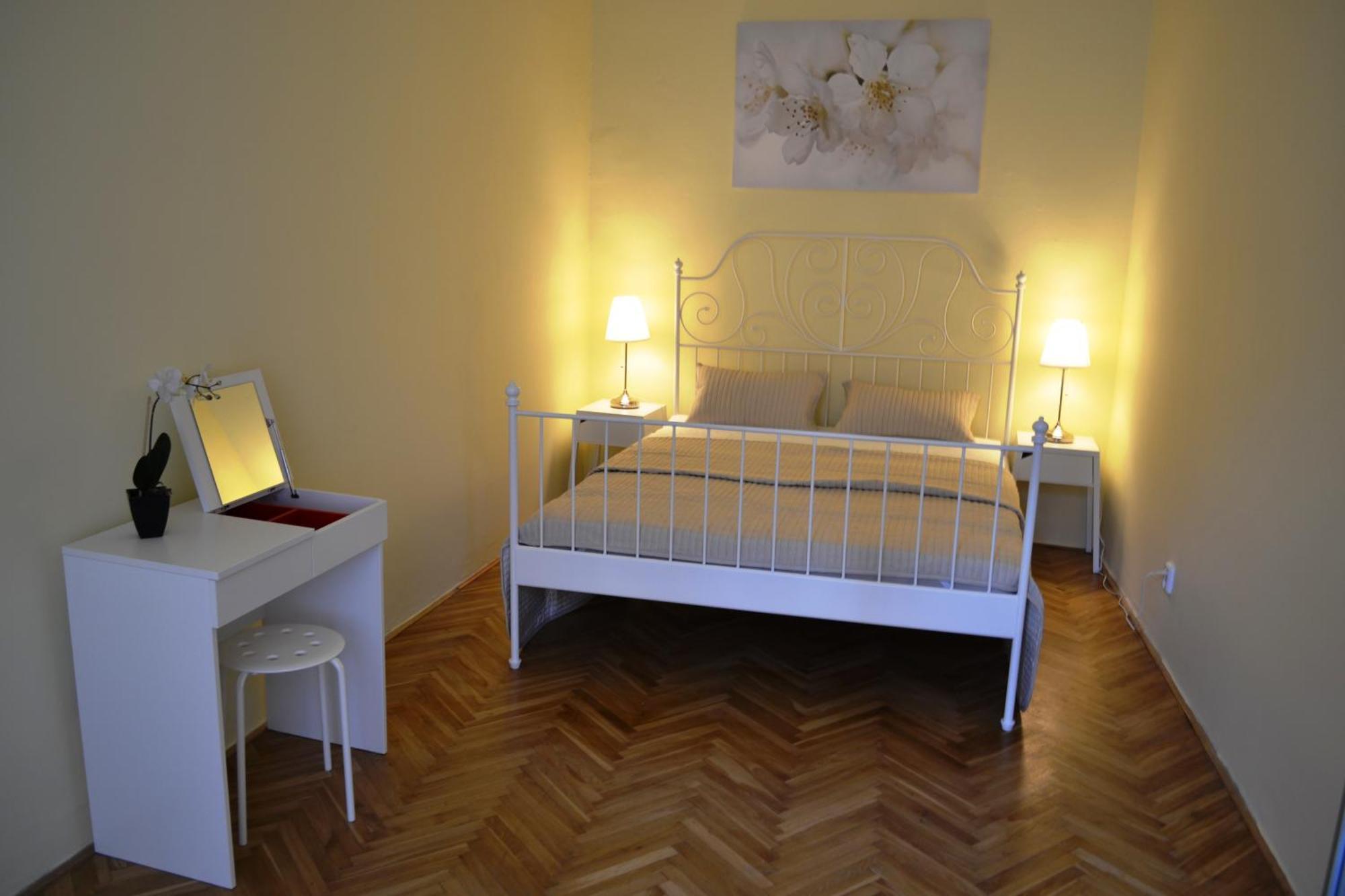 Sunflower 2Bdr Flat By Ruterra Praag Buitenkant foto