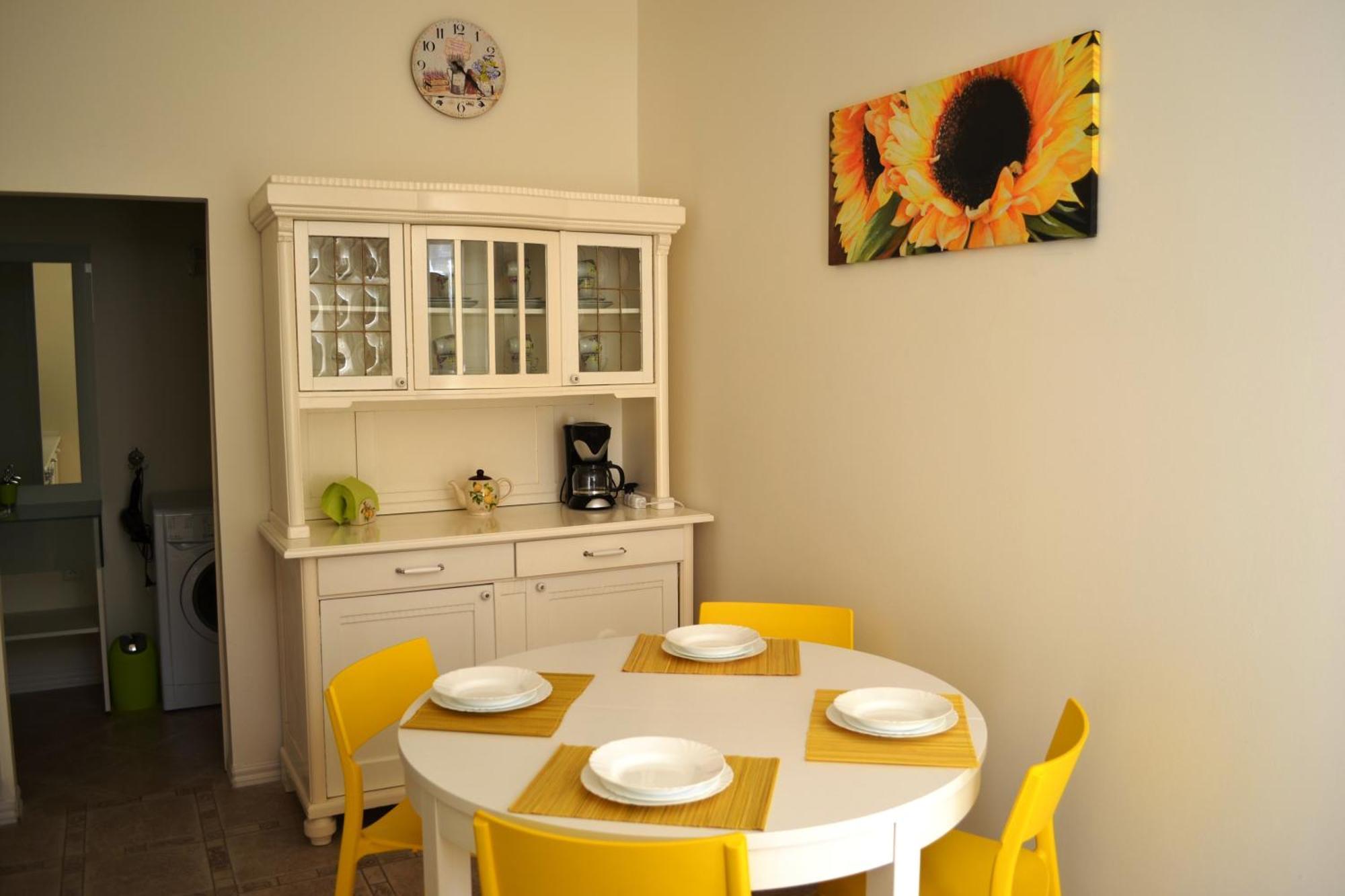 Sunflower 2Bdr Flat By Ruterra Praag Buitenkant foto