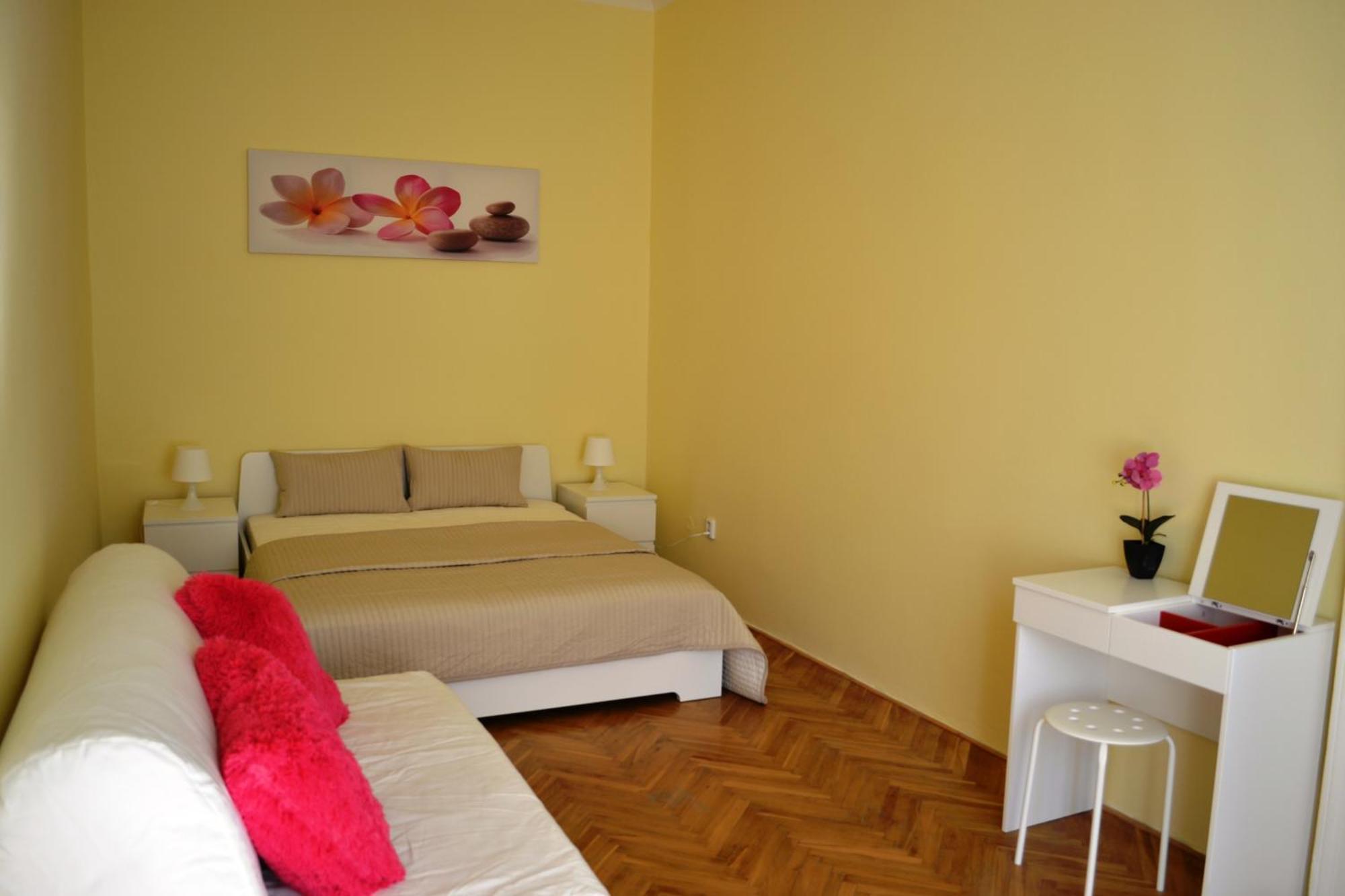 Sunflower 2Bdr Flat By Ruterra Praag Buitenkant foto